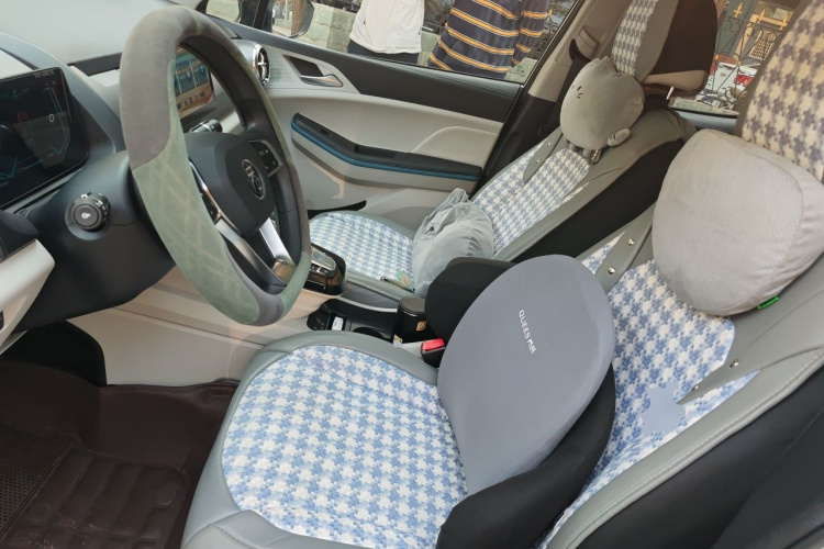 BYD Yuan Pro 2023 изображение автомобиля #15