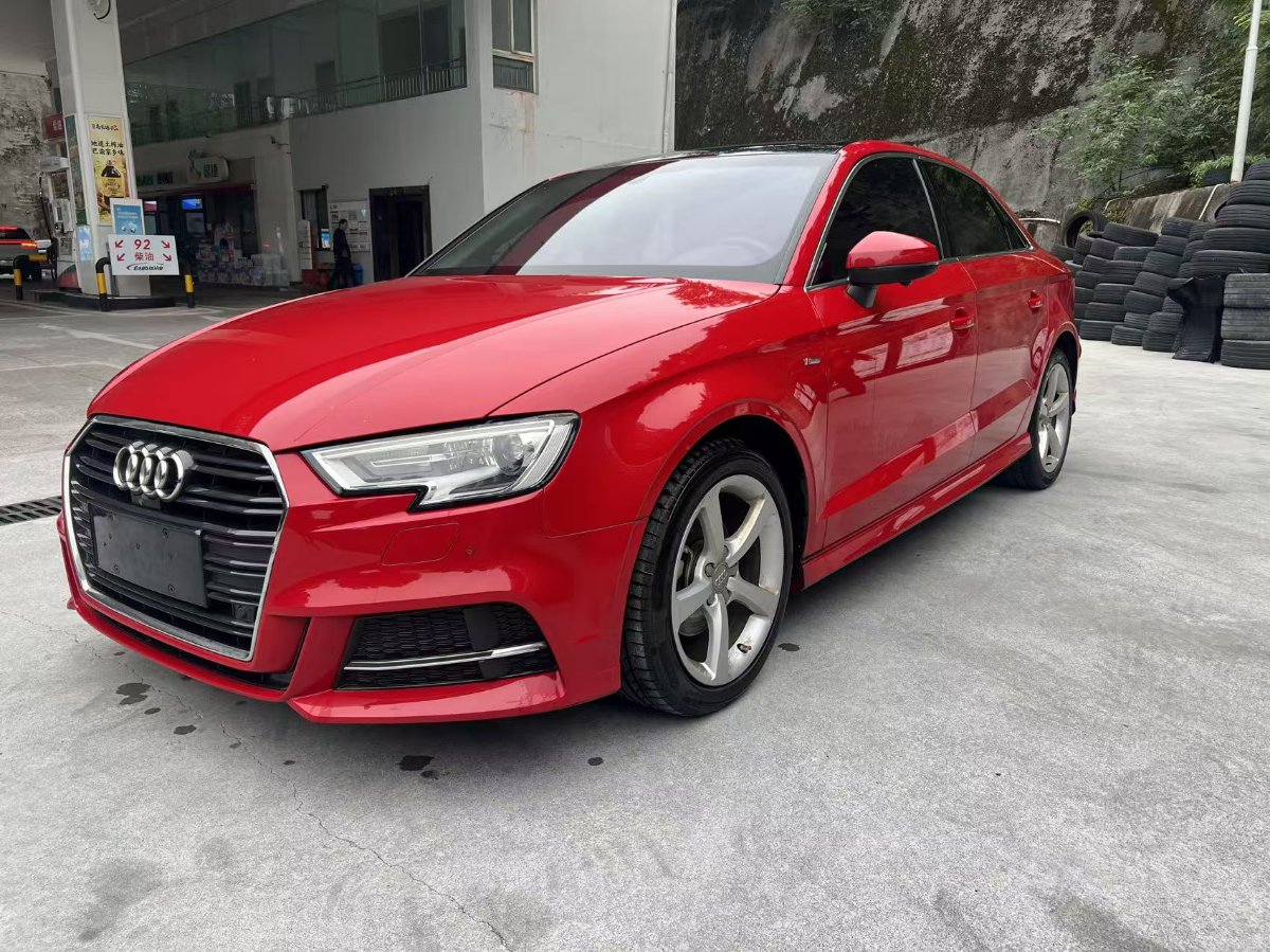 Audi A3 2018 صورة سيارة 