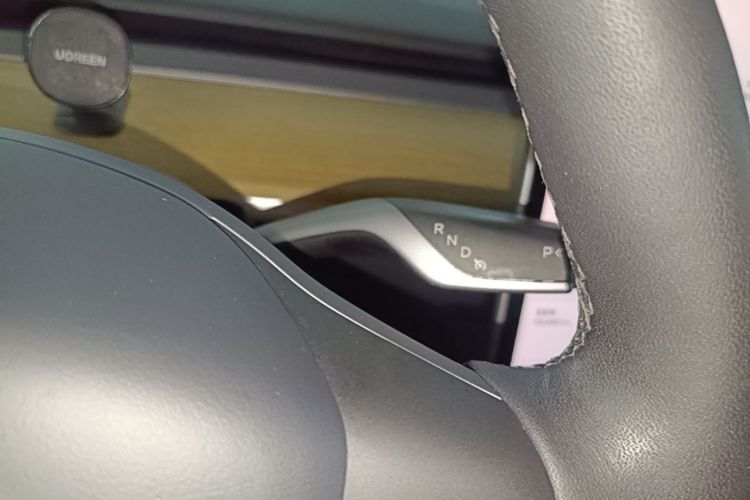Tesla Model Y 2022 #14 Tesla Model Y 2022 car image #14