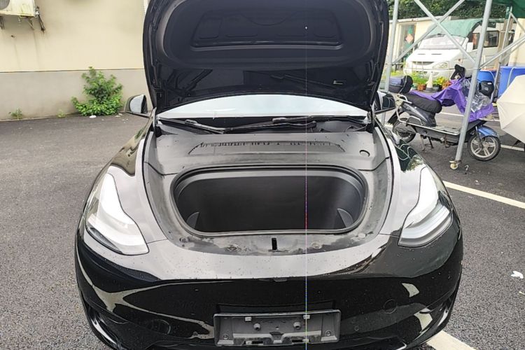 Tesla Model Y 2022 car image #20