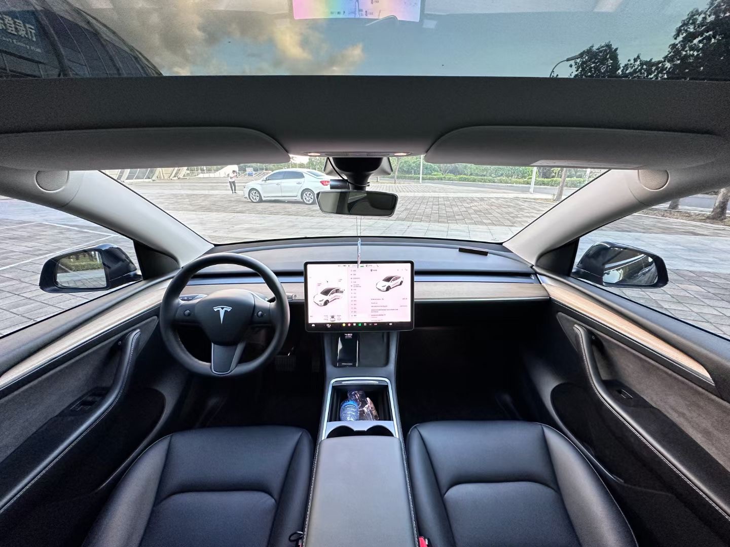 Tesla Model Y 2021 #5 Tesla Model Y 2021 immagine di auto #5