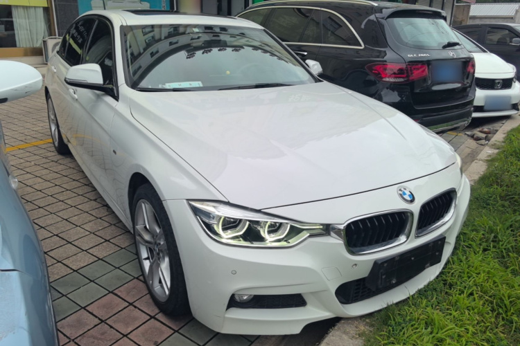 BMW 3 Series 2019 #4 BMW 3 Series 2019 car image #4