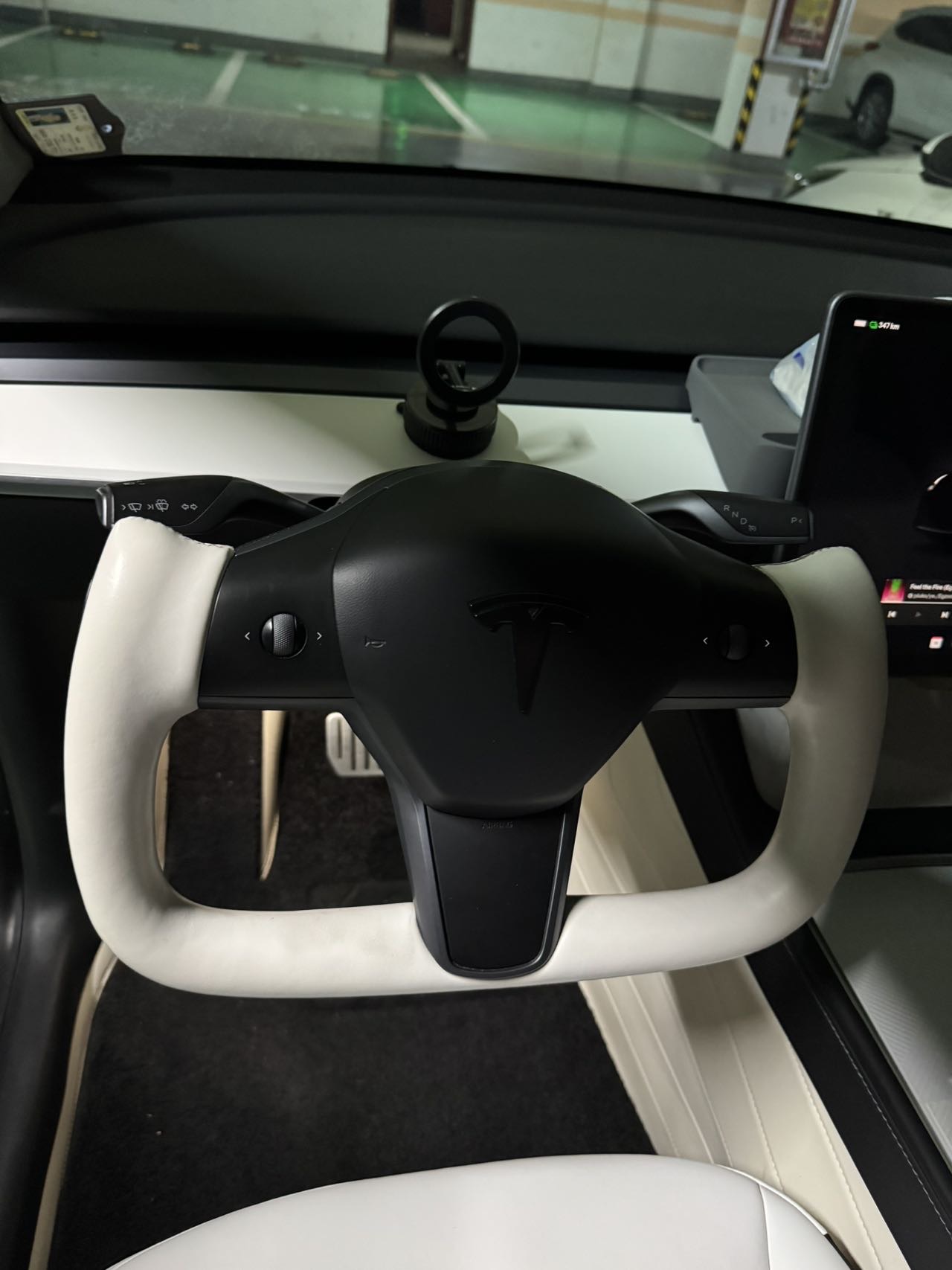 Tesla Model Y 2022 car image #4