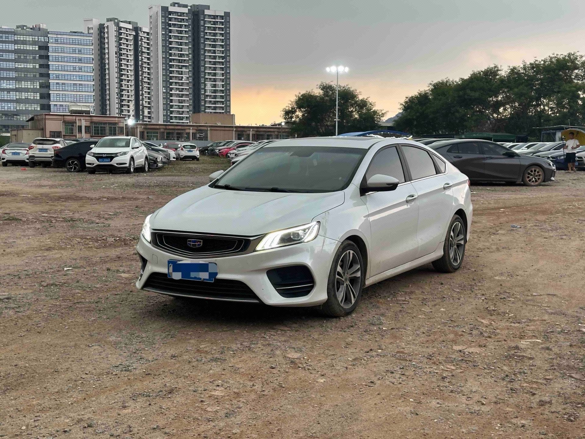GEELY Binray 2018 GEELY Binray 2018 صورة سيارة