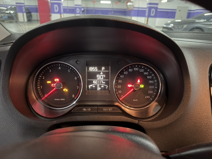 Volkswagen Polo 2016 car image #4