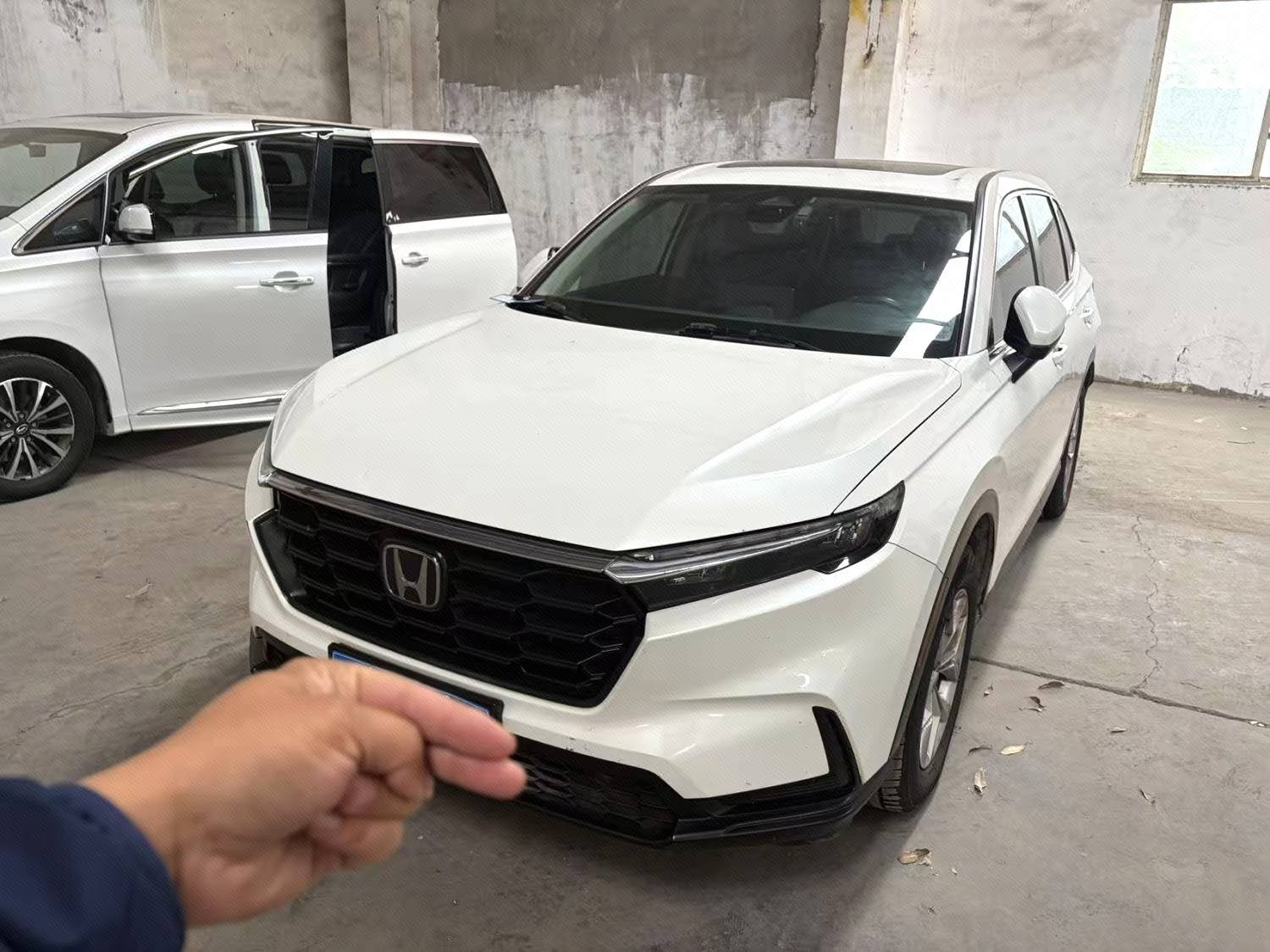 Honda CR-V 2025 car image 