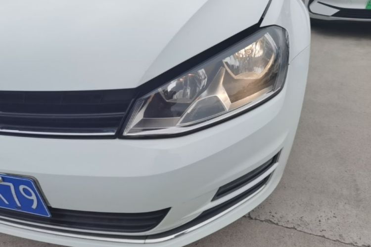 Volkswagen Golf 2015 car image #23