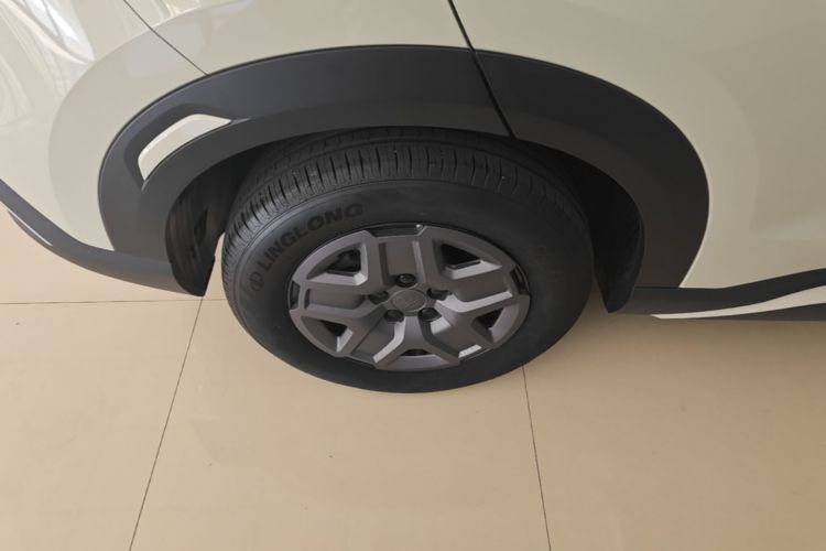 BYD YuanUP 2024 #10 BYD YuanUP 2024 car image #10