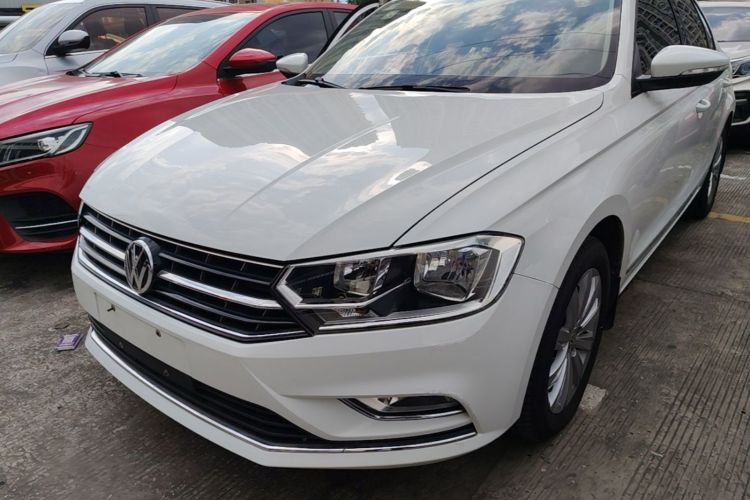 Volkswagen Bora 2016 car image #2