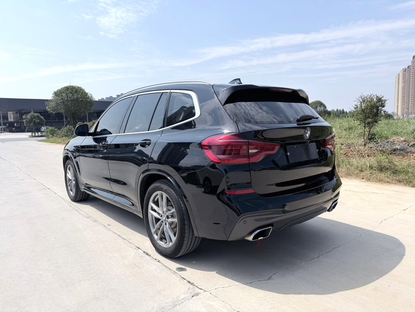 BMW X3 2021 car image #8