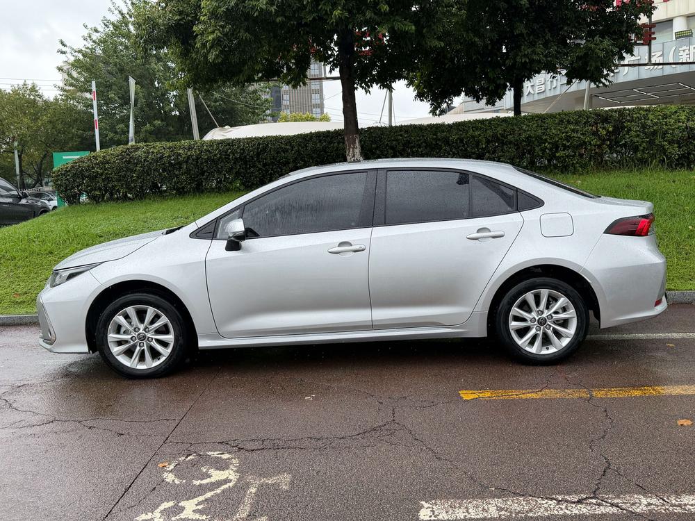 Toyota Corolla 2023 car image #3