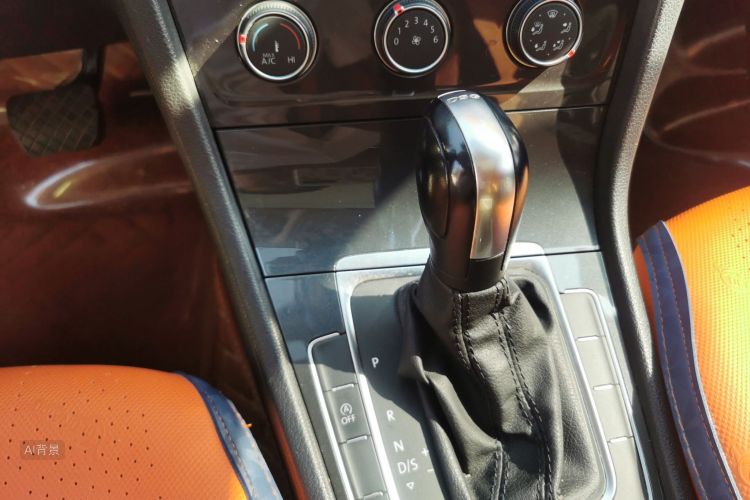 Volkswagen Golf 2019 #16 Volkswagen Golf 2019 car image #16