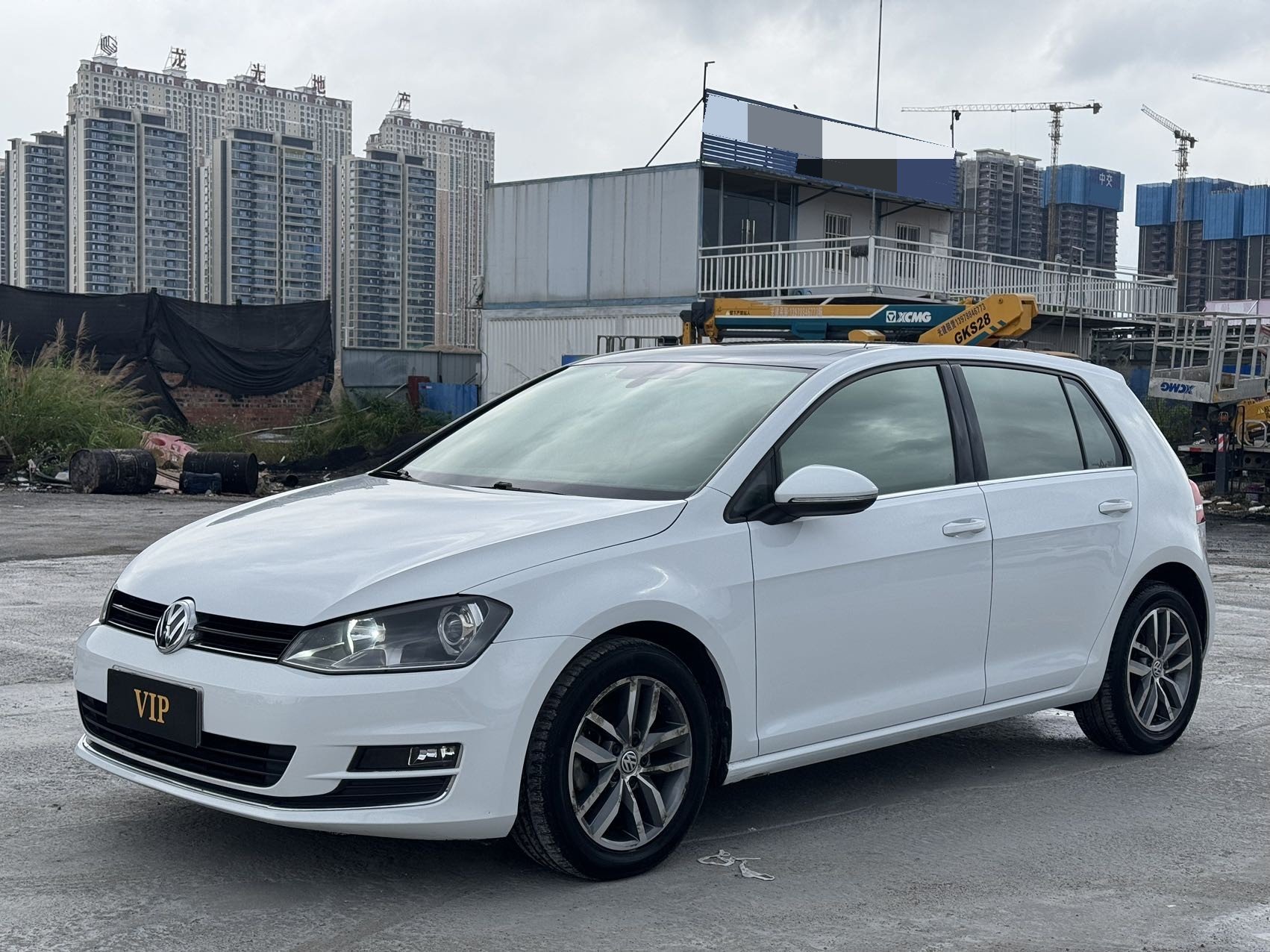 Volkswagen Golf 2016 car image 
