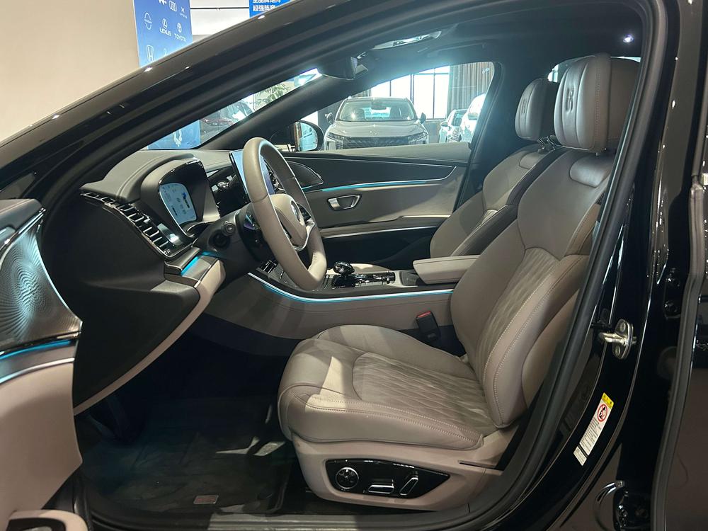 BYD Han 2024 car image #22