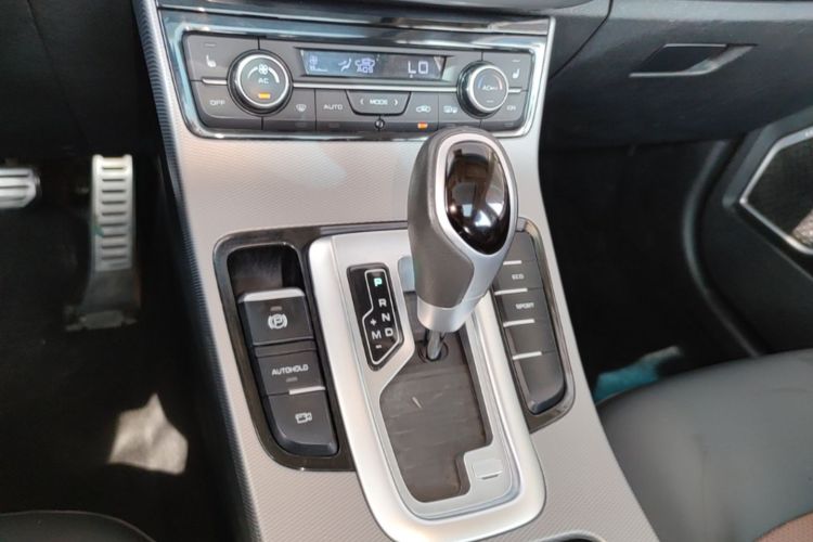 GEELY Emgrand GS 2019 #18 GEELY Emgrand GS 2019 imagem de carro #18
