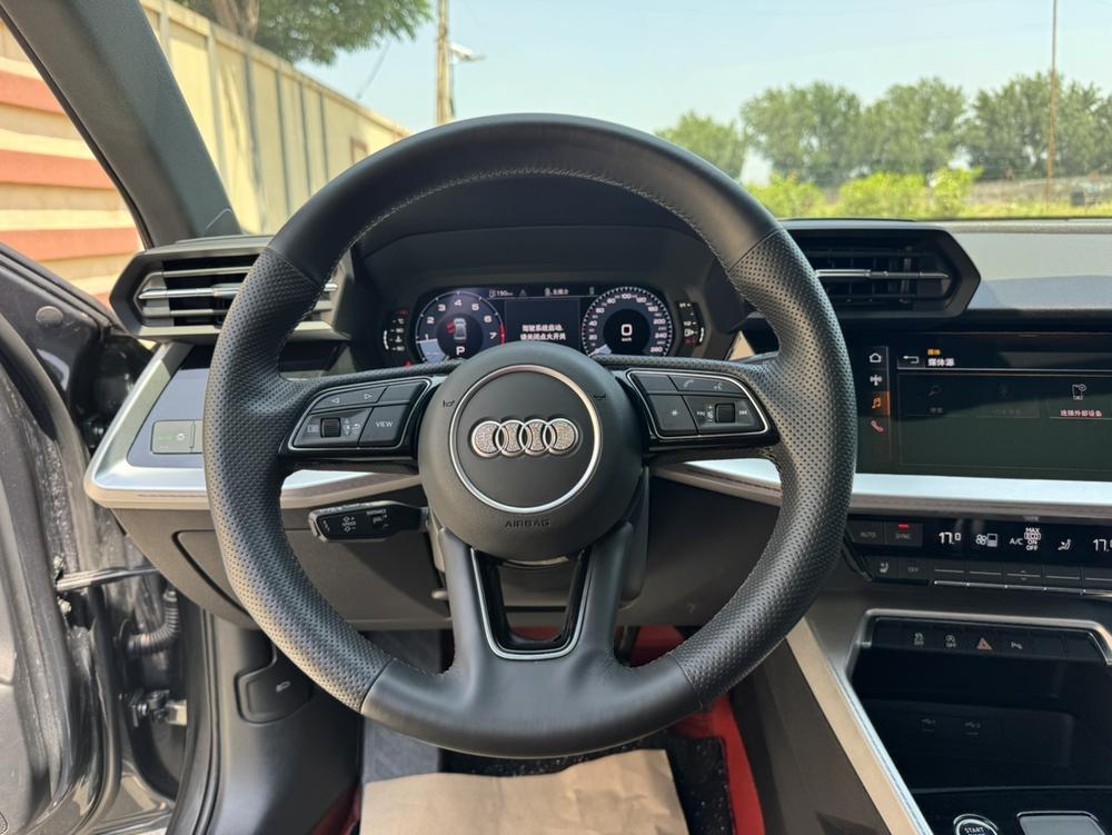 Audi A3 2023 immagine di auto #20