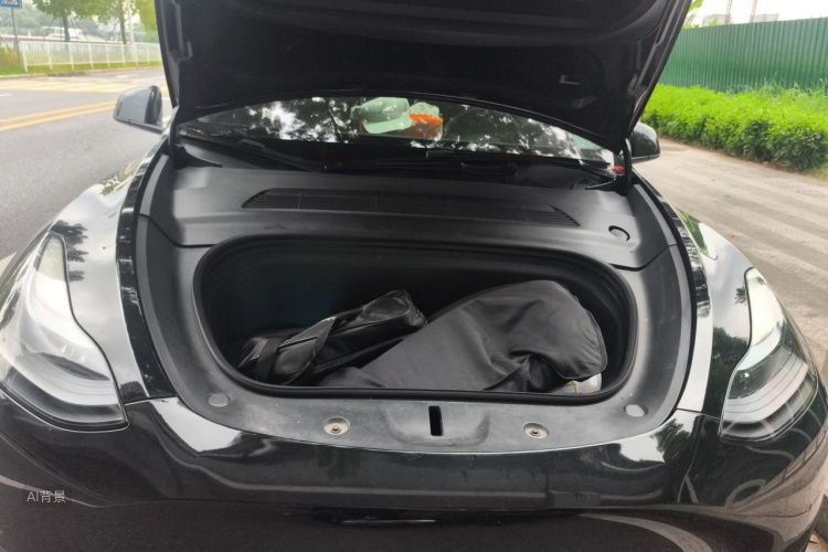 Tesla Model Y 2022 car image #22