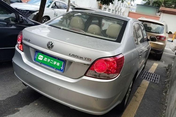 Volkswagen Lavida 2011 car image #7