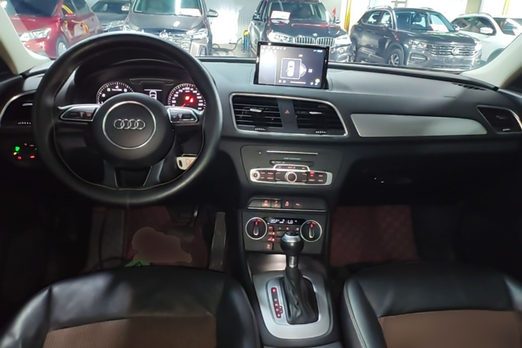Audi Q3 2016 #10 Audi Q3 2016 car image #10