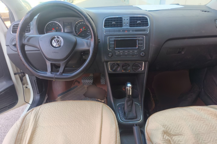 Volkswagen Polo 2015 image de voiture #10
