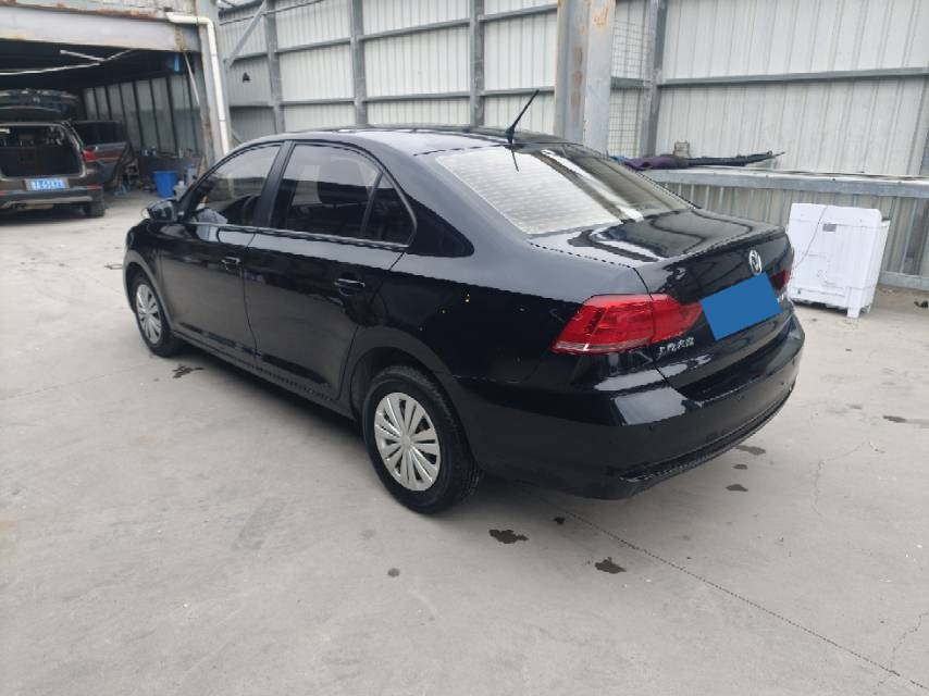 Volkswagen Santana 2017 car image #3