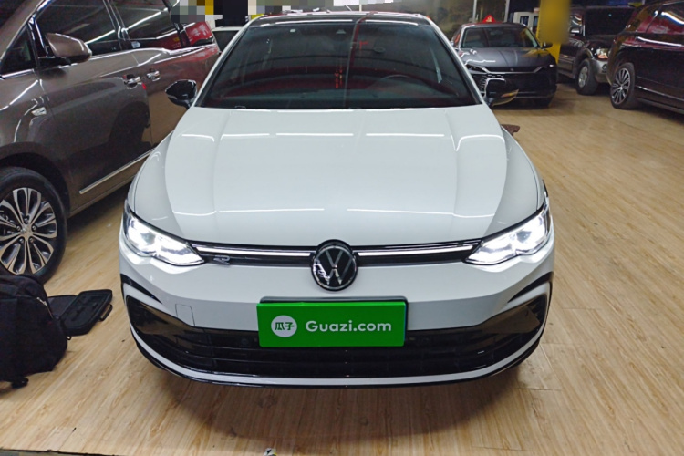 Volkswagen Golf 2022 immagine di auto #3