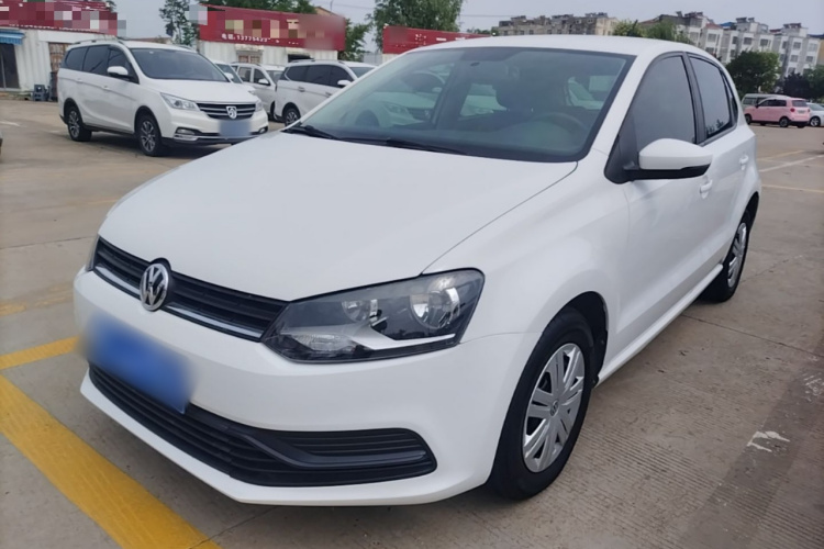 Volkswagen Polo 2018 car image #2
