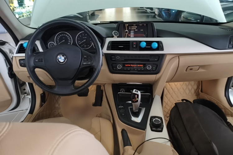 BMW 3 Series 2014 #10 BMW 3 Series 2014 car image #10