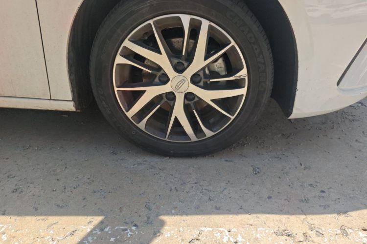 GEELY Emgrand 2023 #9 GEELY Emgrand 2023 car image #9