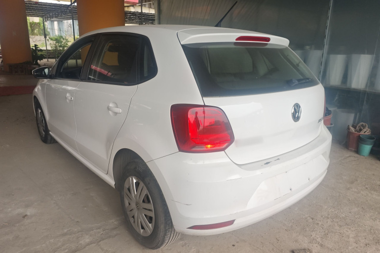 Volkswagen Polo 2017 car image #5