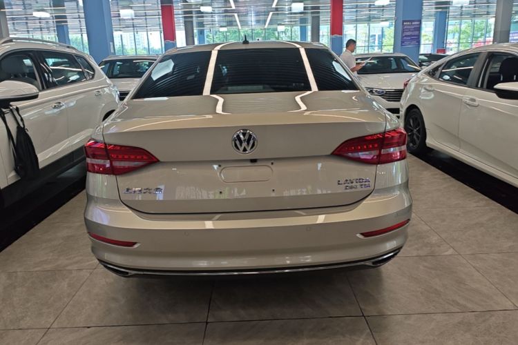 Volkswagen Lavida 2019 car image #6