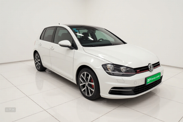 Volkswagen Golf 2020 car image #4