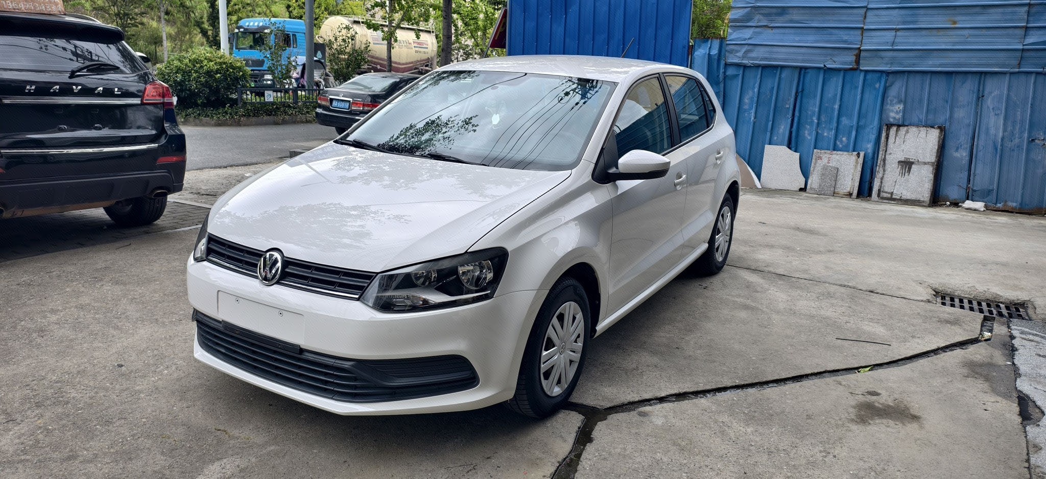 Volkswagen Polo 2017 Volkswagen Polo 2017 car image