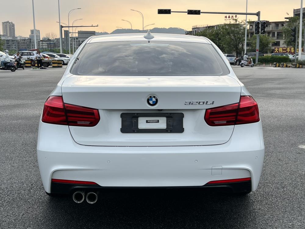 BMW 3 Series 2019 #5 BMW 3 Series 2019 car image #5