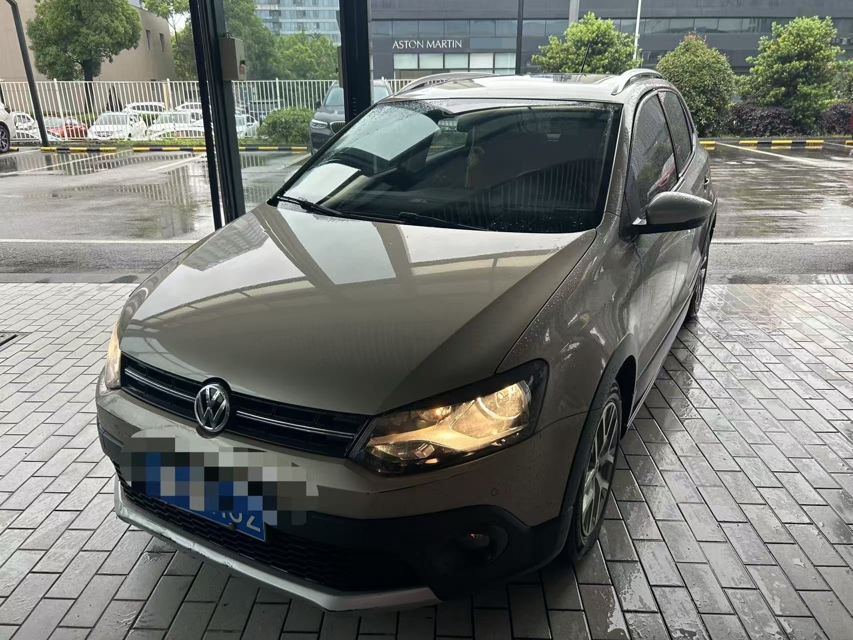 Volkswagen Polo 2014 car image 