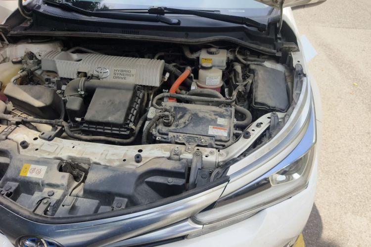 Toyota Corolla 2018 immagine di auto #23