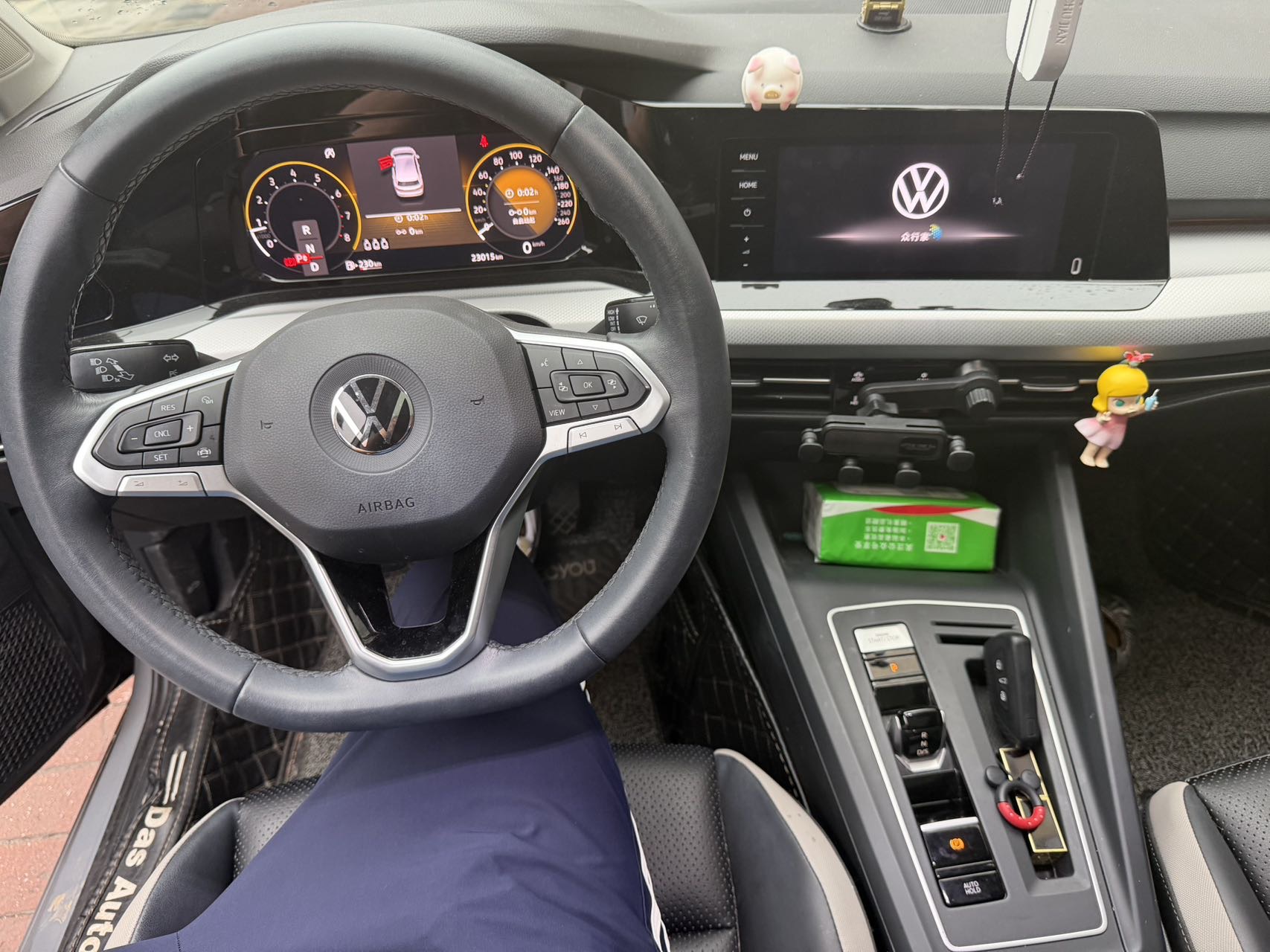 Volkswagen Golf 2022 car image #8