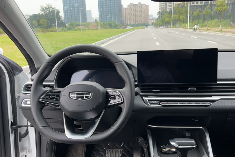 GEELY Emgrand 2024 #24 GEELY Emgrand 2024 car image #24