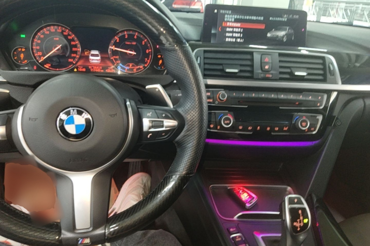 BMW 3 Series 2018 #10 BMW 3 Series 2018 car image #10