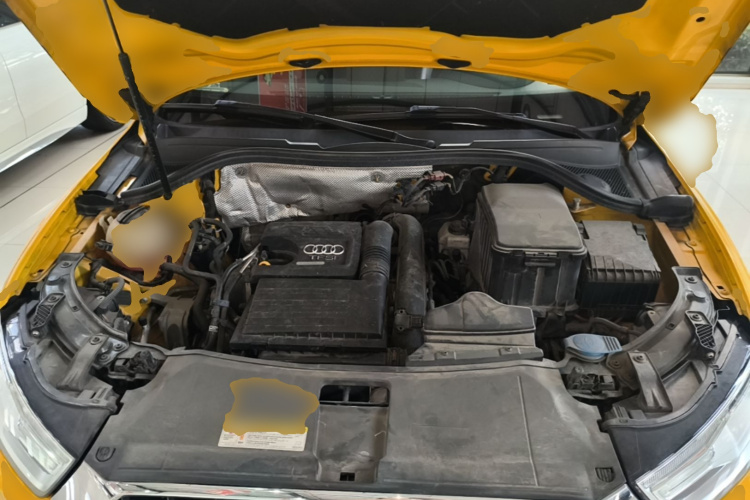 Audi Q3 2016 car image #20