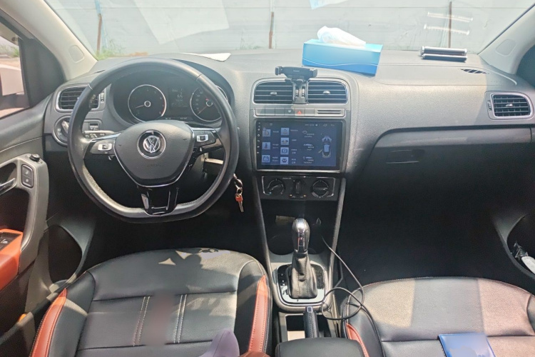 Volkswagen Polo 2018 car image #7