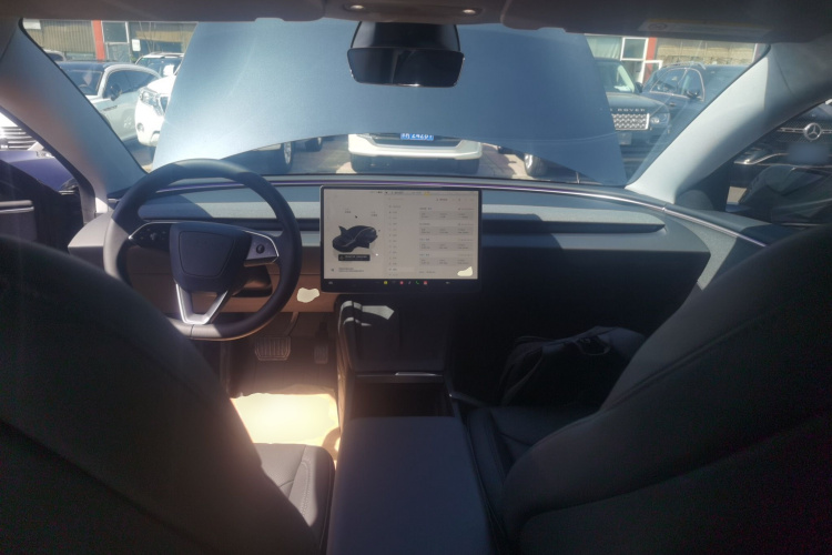 Tesla Model 3 2024 #10 Tesla Model 3 2024 car image #10