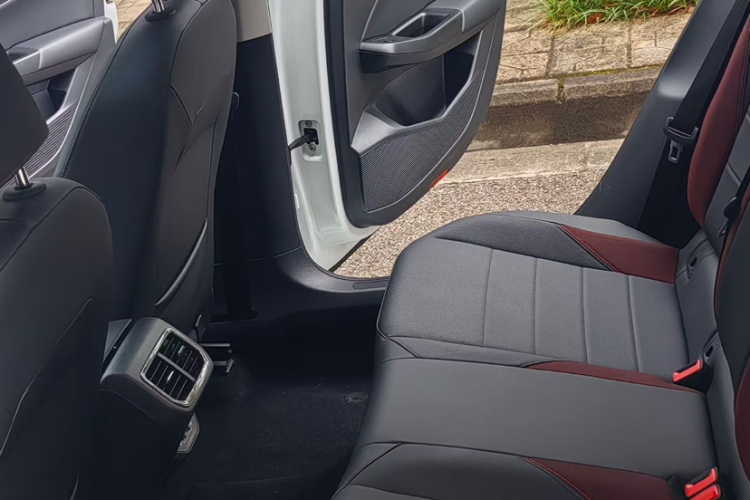 Volkswagen Bora 2020 car image #12