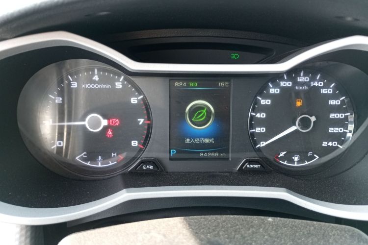 GEELY Emgrand GS 2018 imagen de coche #12