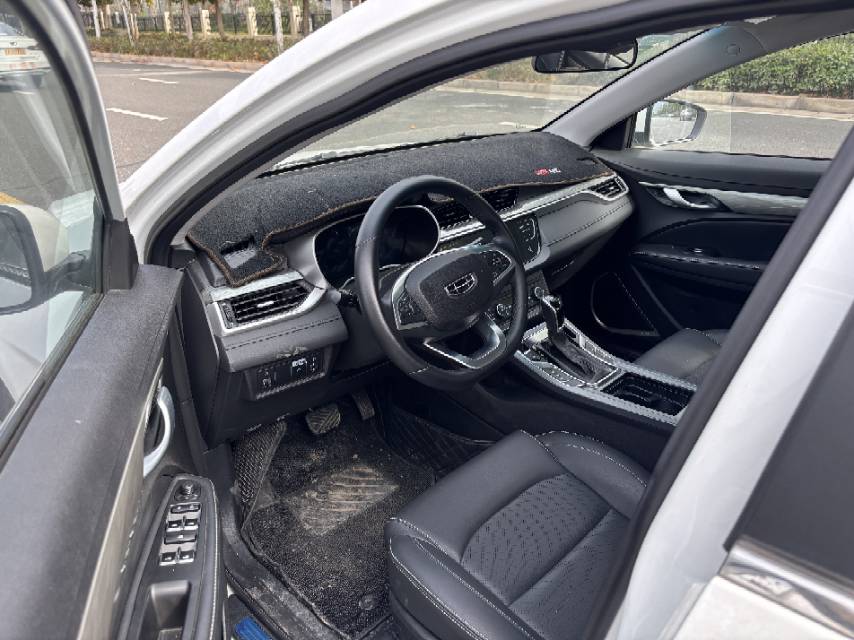 GEELY Emgrand 2020 #4 GEELY Emgrand 2020 imagen de coche #4