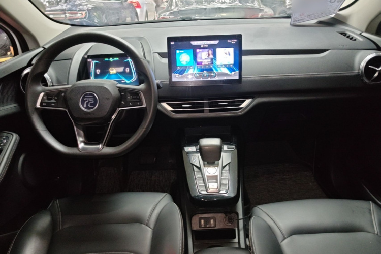 BYD Yuan New Energy 2020 immagine di auto #10