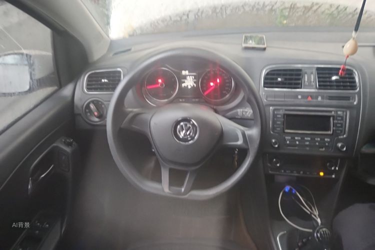 Volkswagen Polo 2015 immagine di auto #12