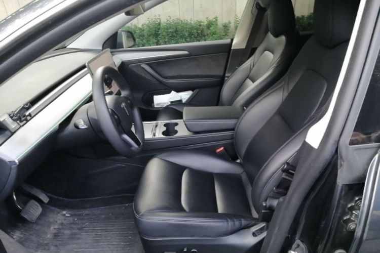 Tesla Model Y 2024 #15 Tesla Model Y 2024 immagine di auto #15