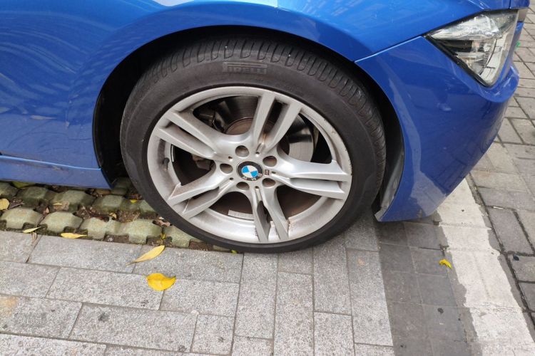 BMW 3 Series 2018 #9 BMW 3 Series 2018 car image #9