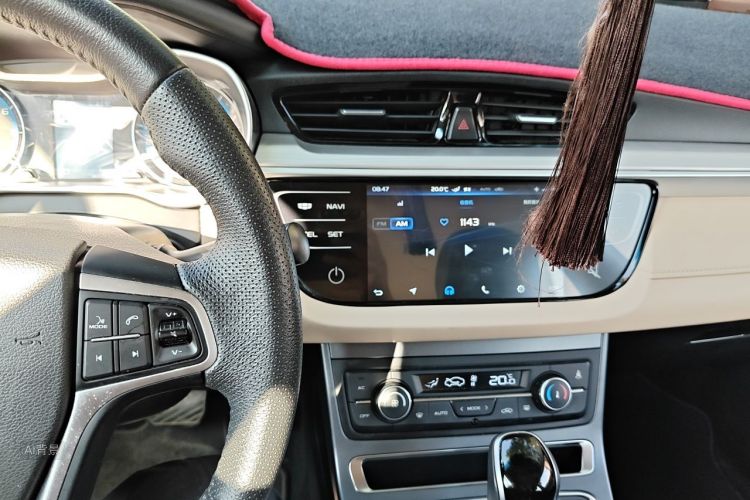 GEELY Emgrand 2018 car image #15